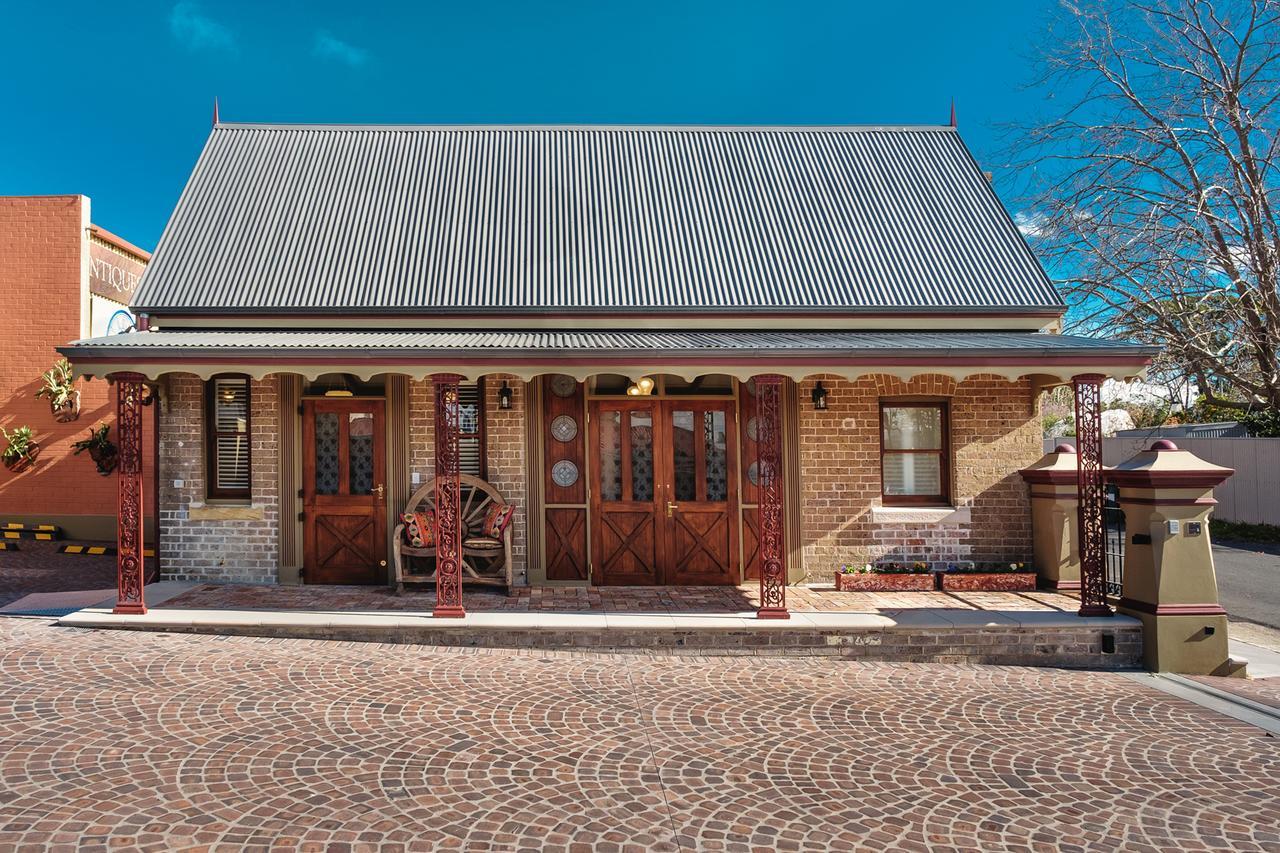 Old Bank Boutique Hotel Mittagong Kültér fotó